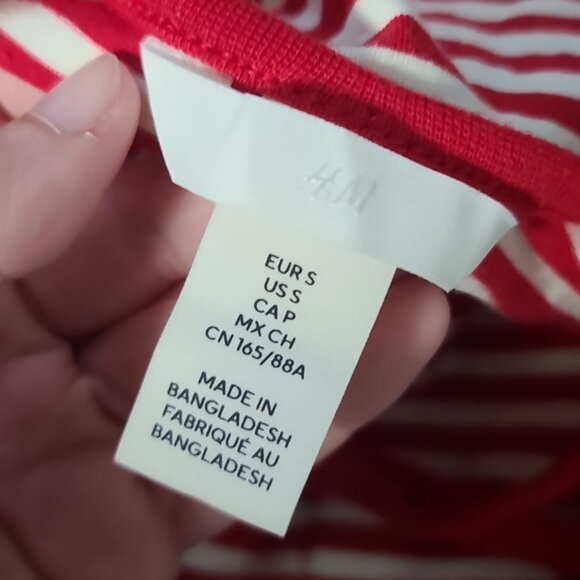 - H&M - Picture 5 of 7